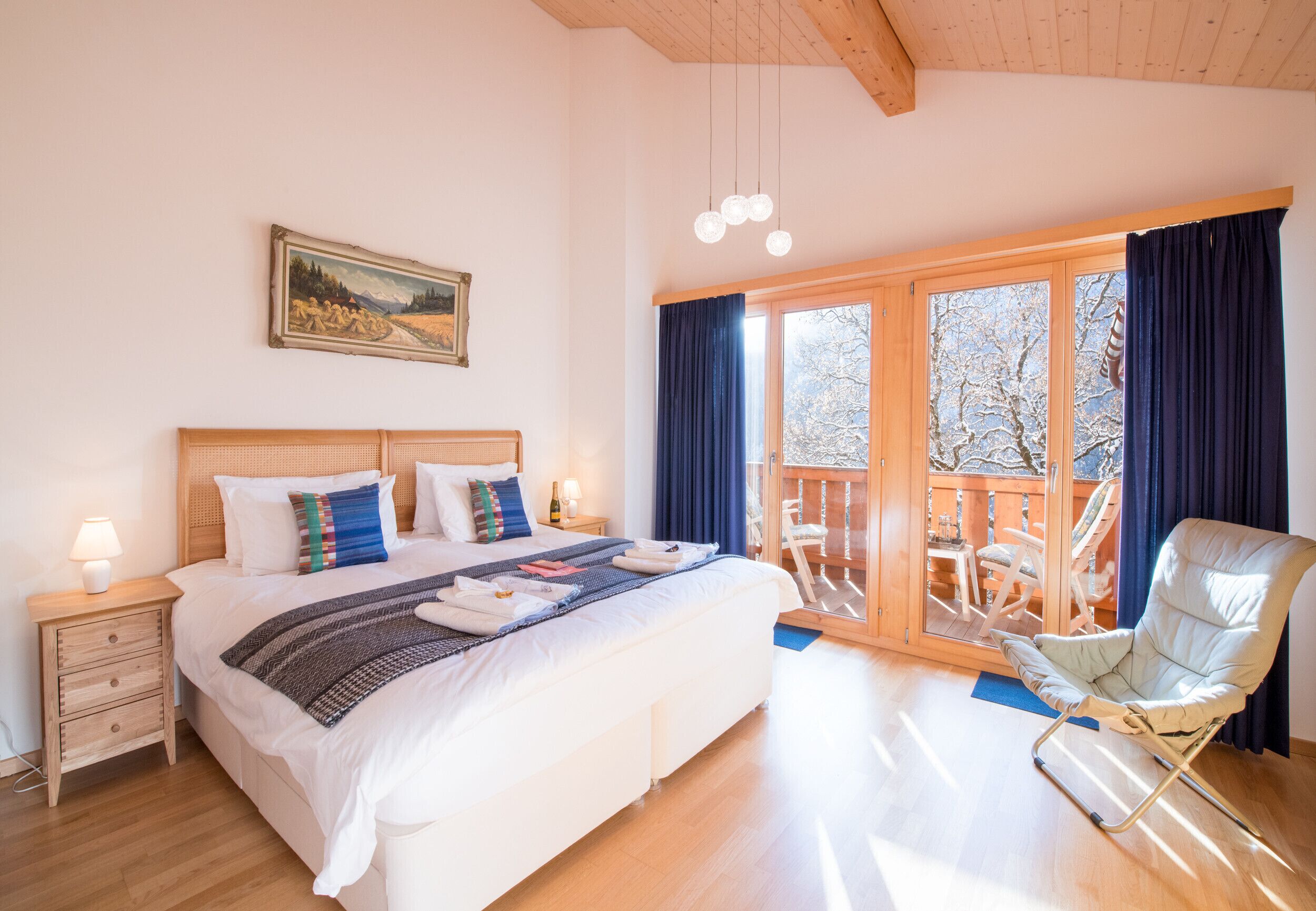 3 chambres, fer et planche à repasser, Wi-Fi gratuit, draps fournis