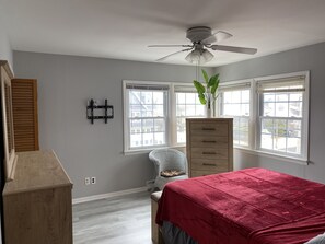 3 chambres, accès au Wi-Fi (inclus), literie fournie