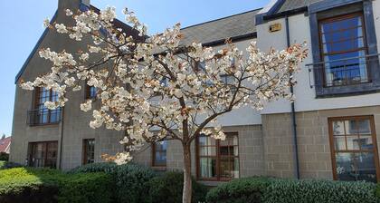 2 bedroom garden apartment, Crail, Roseford Apartment with private parking