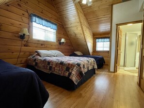 4 Schlafzimmer, Bügeleisen/Bügelbrett, kostenloses WLAN, Bettwäsche