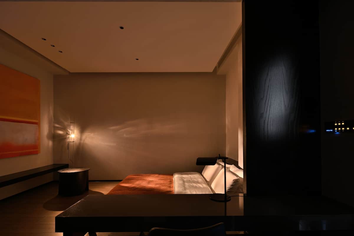 Basic Double Room | Premium bedding, pillow-top beds, desk, laptop workspace