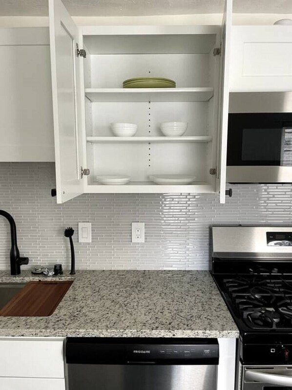 Fridge, microwave, oven, stovetop - Modern Two Bedroom Condo - Near Boston (stoneham)