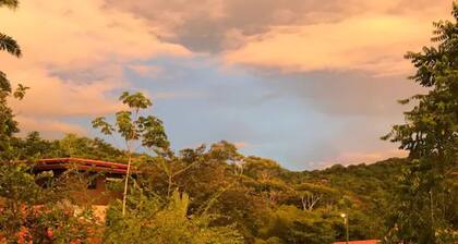 VILLA OPUS PLEASURES TROPICAL OJOCHAL COSTA RICA