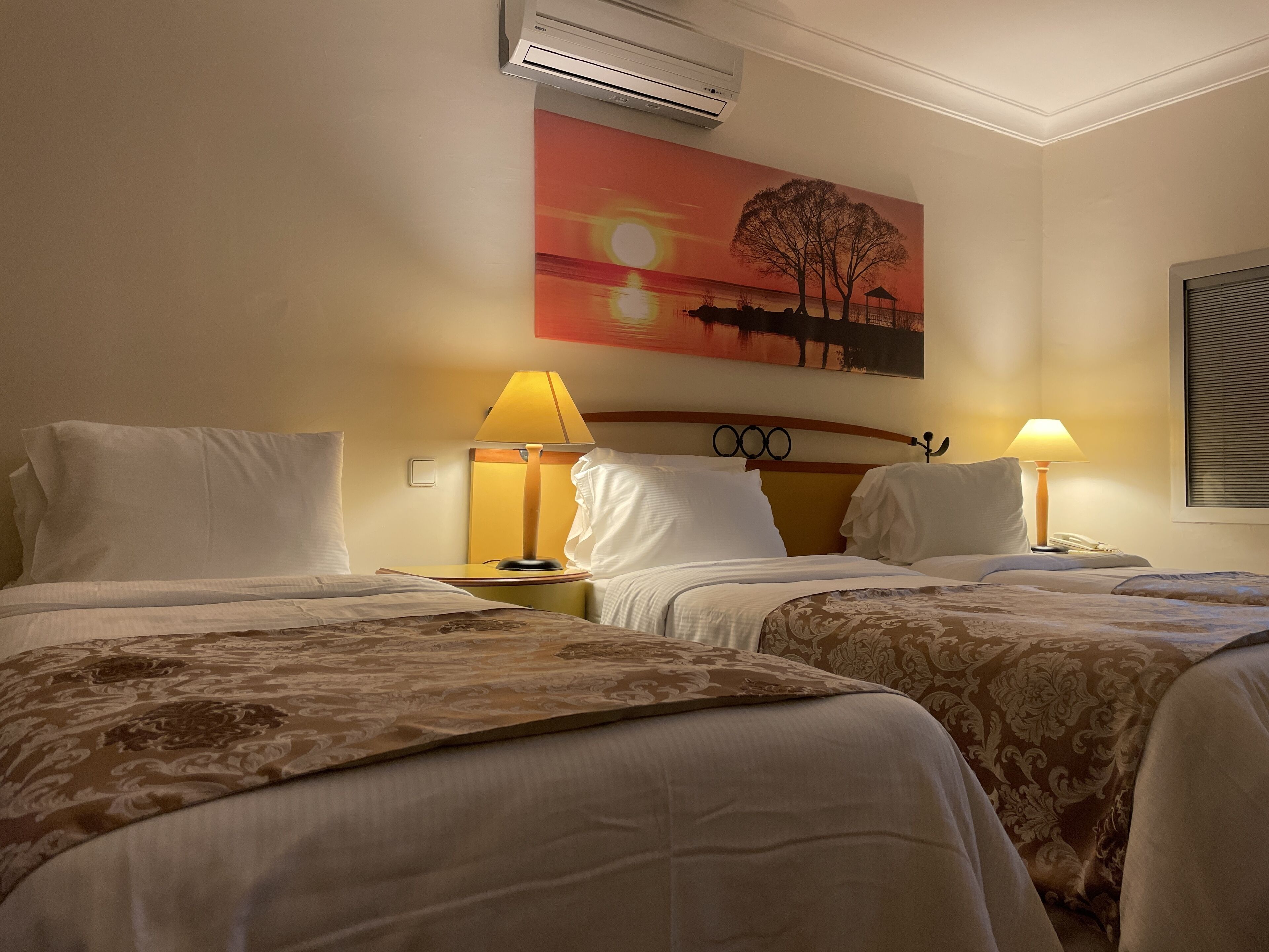 basic triple room | minibar, in-room safe, free wifi, bed sheets