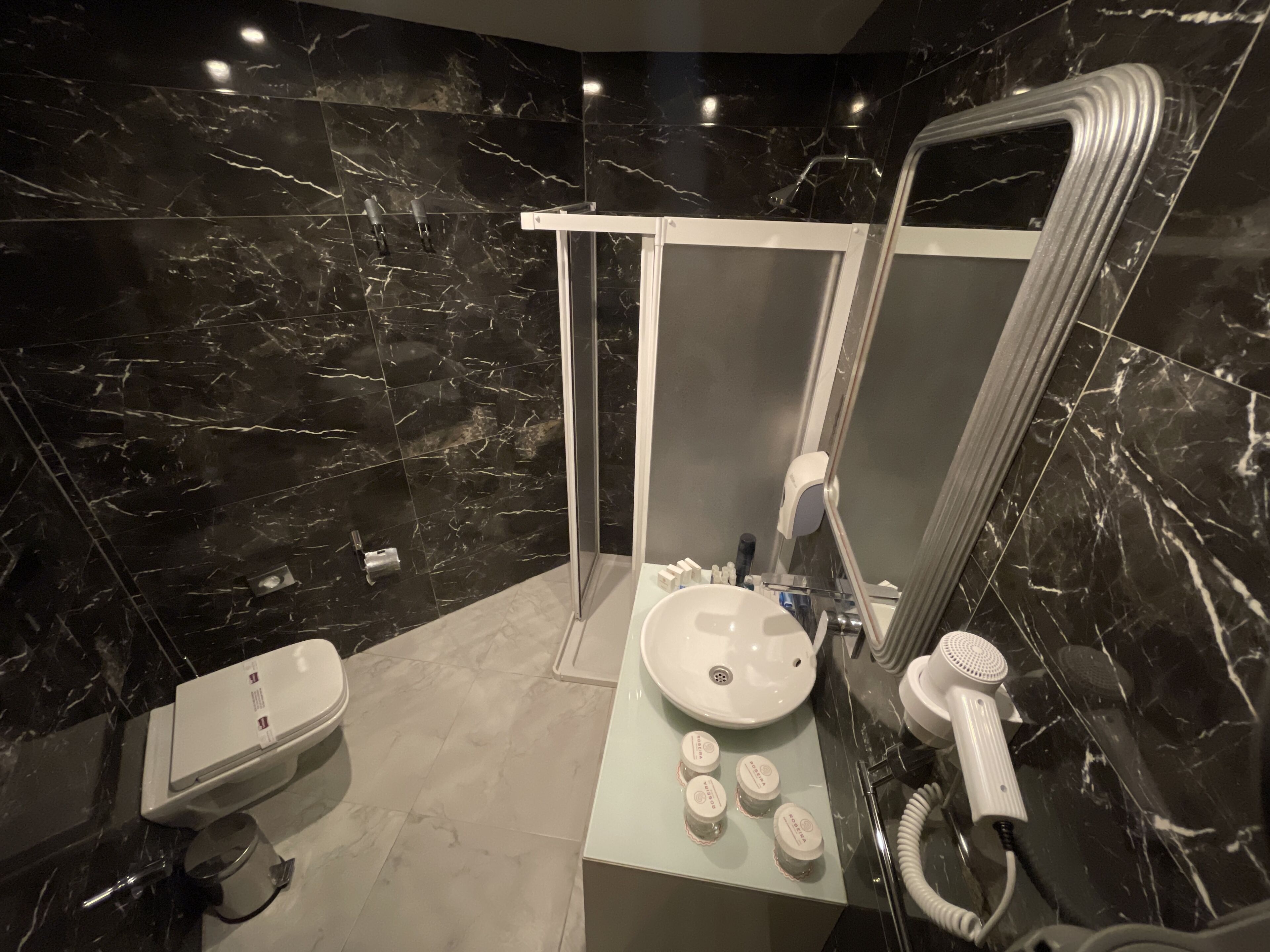 room, 1 bedroom | bathroom | shower, designer toiletries, hair dryer, bathrobes