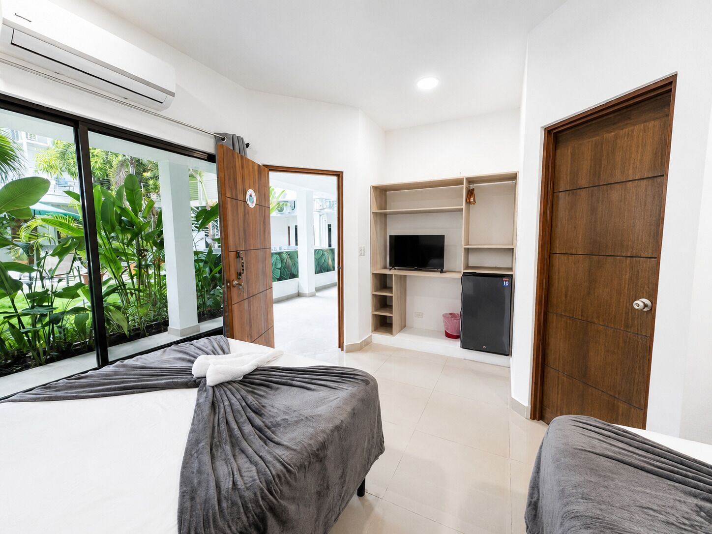 Standard Room | Free WiFi, bed sheets