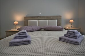 1 makuuhuone, silitysrauta/-lauta, internet, vuodevaatteet