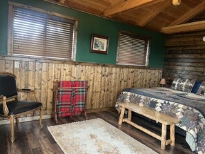 2 Schlafzimmer, Reisekinderbett, kostenloses WLAN
