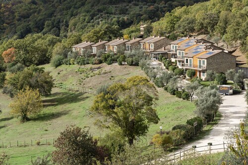 35sqm apartment in the countryside with pool park and riding stables