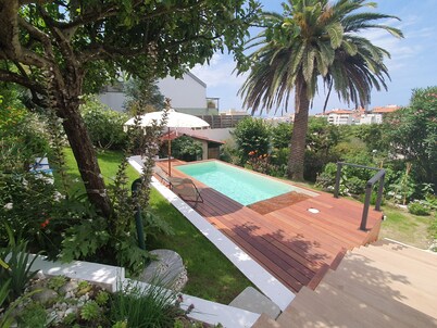 Very pretty 4* listed wooden house in Biarritz with swimming pool