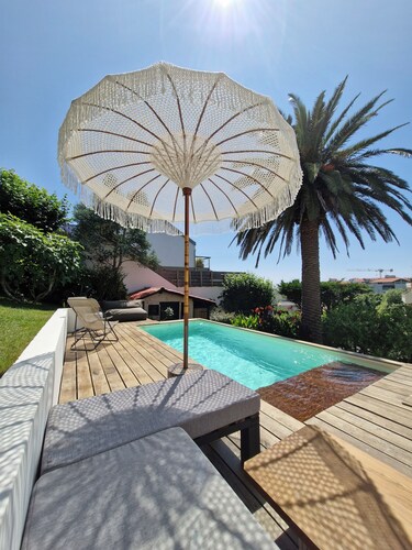 Very pretty 4* listed wooden house in Biarritz with swimming pool