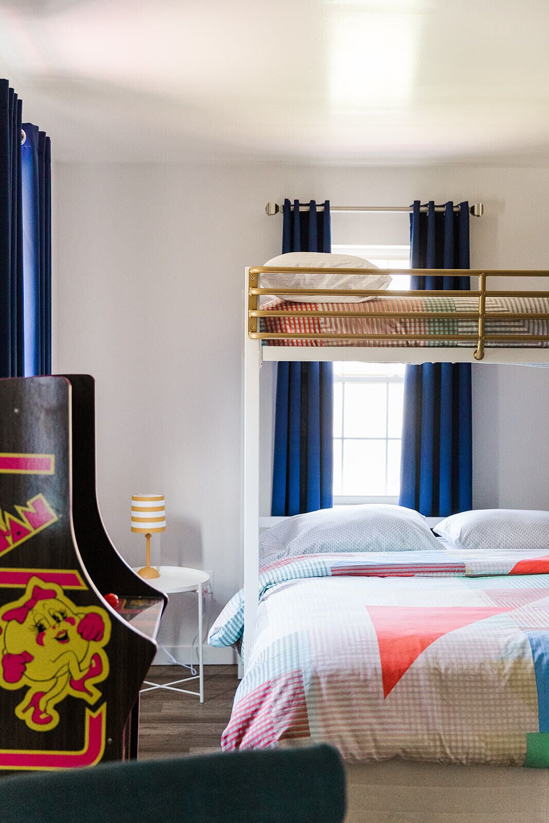 4 bedrooms, free WiFi, bed sheets