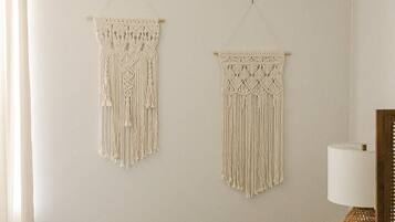 4 bedrooms, free WiFi, bed sheets