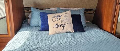 1 chambre, accès au Wi-Fi (inclus), literie fournie