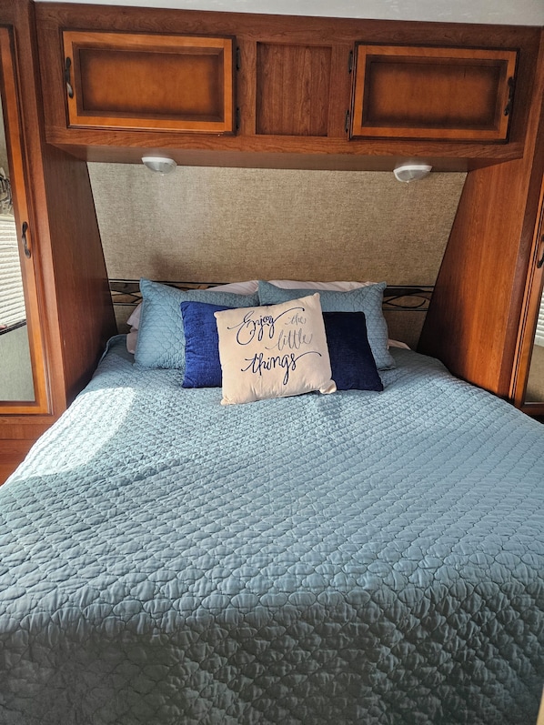 1 chambre, accès au Wi-Fi (inclus), literie fournie
