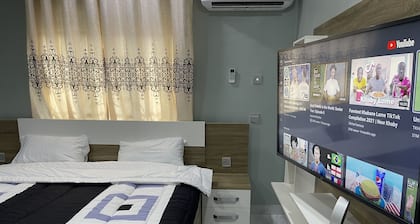 Quiet luxury 2 bedroom house with Pool