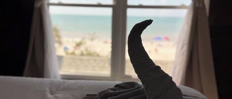 6 室のベッドルーム、デスク、アイロン / アイロン台、WiFi (無料)