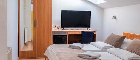 1 quarto, cofres nos quartos, escrivaninha, Wi-Fi