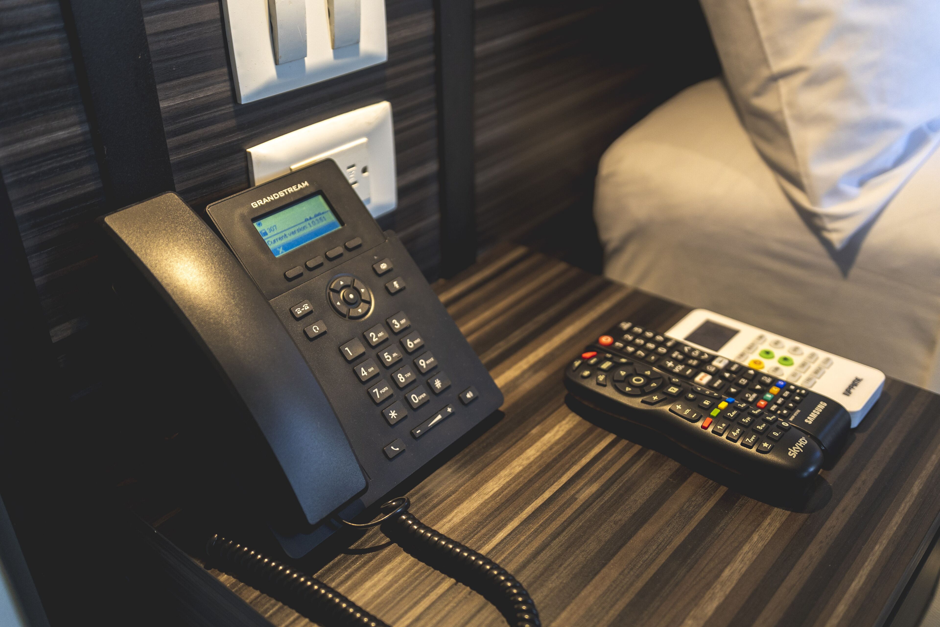 1 bedroom, desk, free wifi, bed sheets