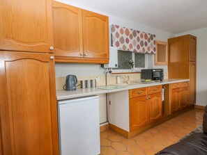 Cottage | Interior - The Pool House (Crediton)