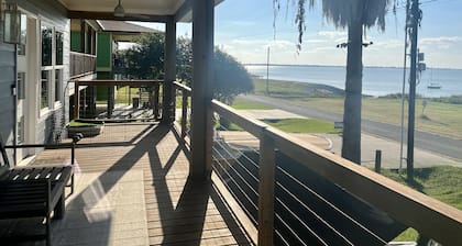 Wedge Wood Cottage on the Bay