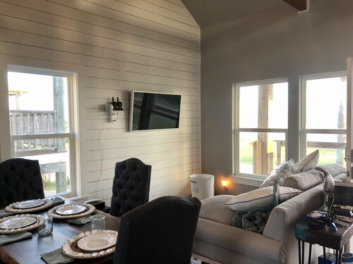 Wedge Wood Cottage on the Bay