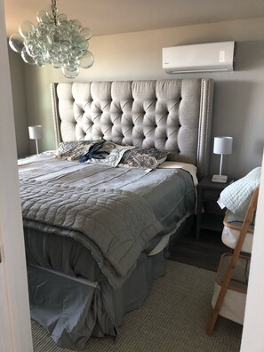 3 makuuhuonetta, silitysrauta/-lauta, ilmainen Wi-Fi, vuodevaatteet