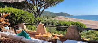 Southern Corsica, Casa Masamour, "feet in the water", a breathtaking view!