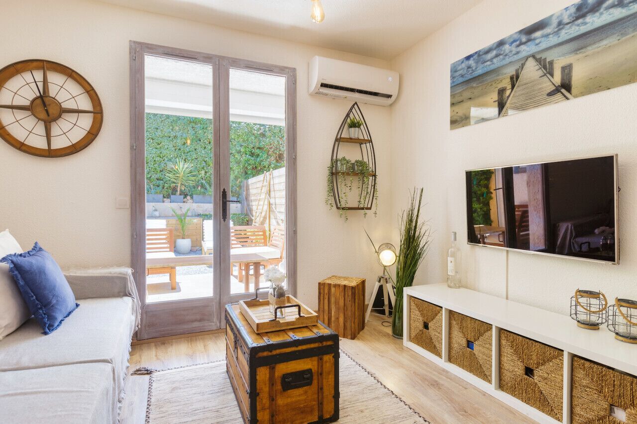 Smart TV, stereo