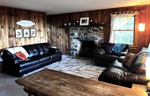 TV, fireplace, offices