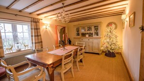 Dining - 46 Ivy Cottage (Woodbridge)