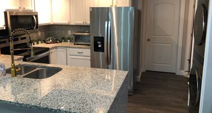 Amazing Five-Star Luxury Thornton Park two Bedroom Apt - close to Kia Center.