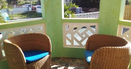 LITTLE BAY....A QUAINT STUDIO to rest