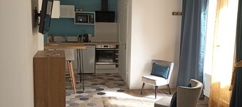 Studio in the heart of a village on the banks of the Loire