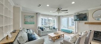 Lake Conroe - Swimming, Tennis, Golf, Pickleball, Pet Friendly!