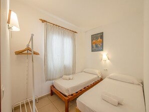 3 bedrooms, free WiFi, bed sheets
