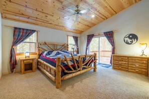 3 bedrooms, iron/ironing board, free WiFi, bed sheets - Everything You Need in a Mountain Cabin (Truckee)
