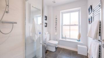 Maison (3 Bedrooms) | Salle de bain | Baignoire
