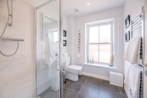 Maison (3 Bedrooms) | Salle de bain | Baignoire