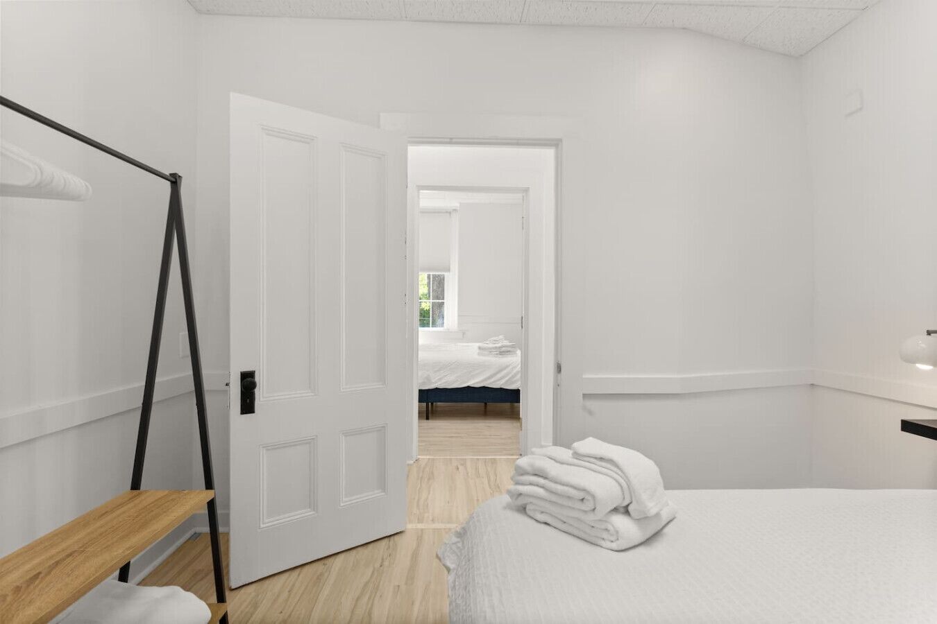 3 bedrooms, desk, iron/ironing board, travel crib