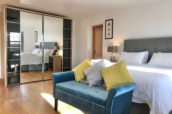 Suite – deluxe | Wi-fi (inkludert) og sengetøy