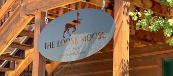 The Loose Moose Lodge #8 at Downtown Grand Lake near RMNP Entrance