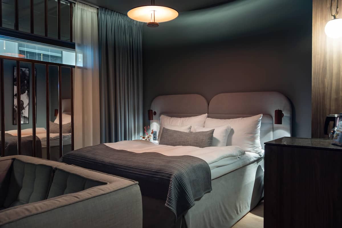 Stuga (Compact Double) | 1 sovrum, sängtillbehör av högsta kvalitet, minibar och skrivbord