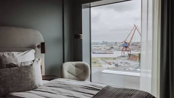 Standardzimmer, Meerblick | 1 Schlafzimmer, hochwertige Bettwaren, Minibar, Schreibtisch