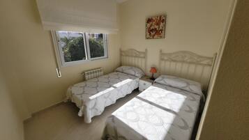 4 多间卧室、熨斗/熨衣板、免费 WiFi、床单