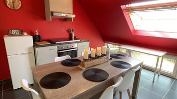 Apartment | Private kitchen | Fridge, microwave, oven, stovetop