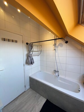 Apartment | Bathroom - Cosy 2-bedroom Apartment in the Center of Hotton (Hotton)