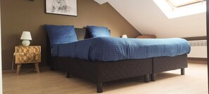 2 bedrooms, travel cot, free WiFi, bed sheets - Cosy 2-bedroom Apartment in the Center of Hotton (Hotton)