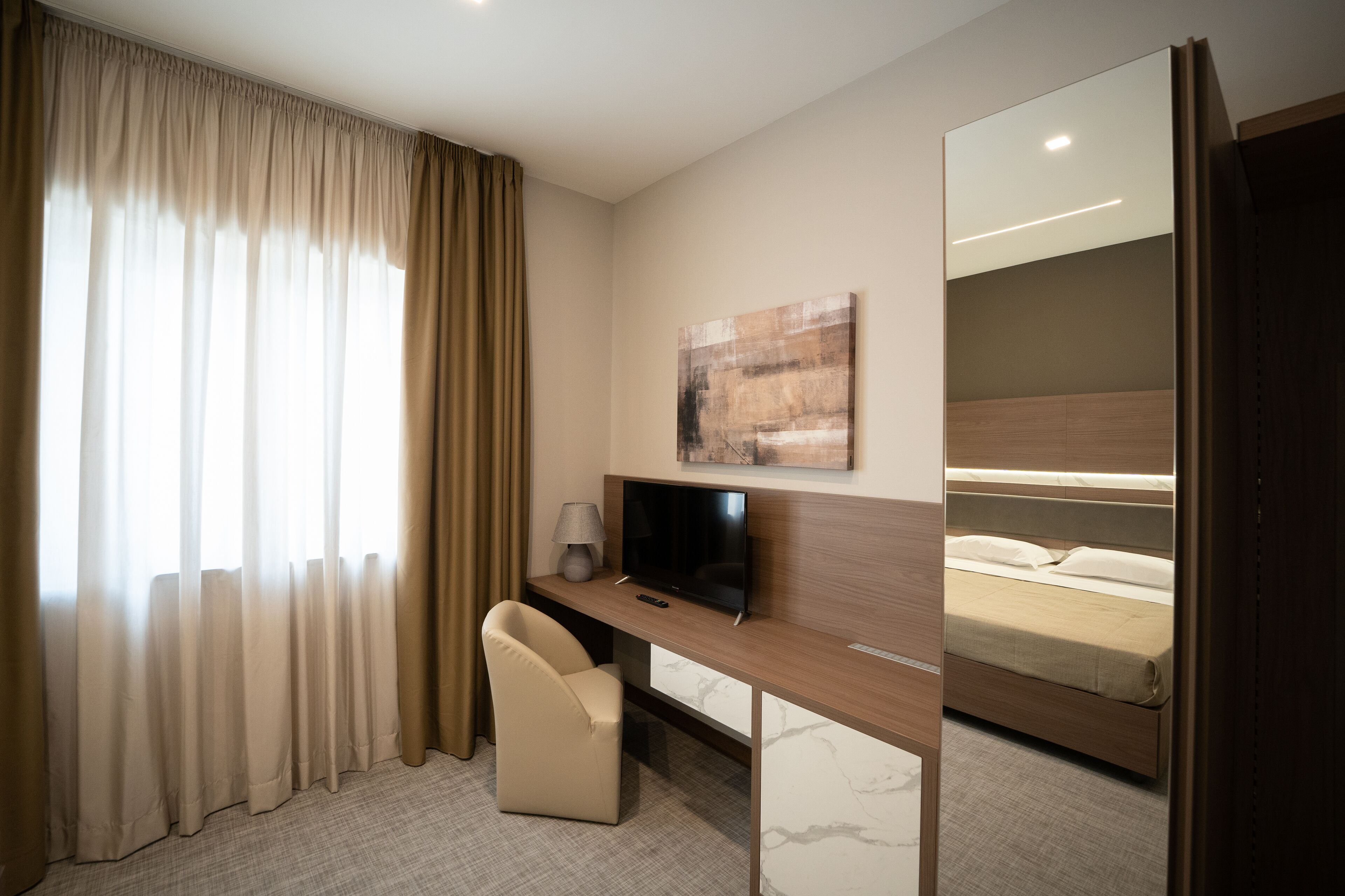 Photo - Building Hotel