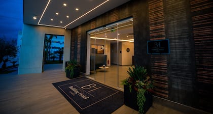Building Hotel